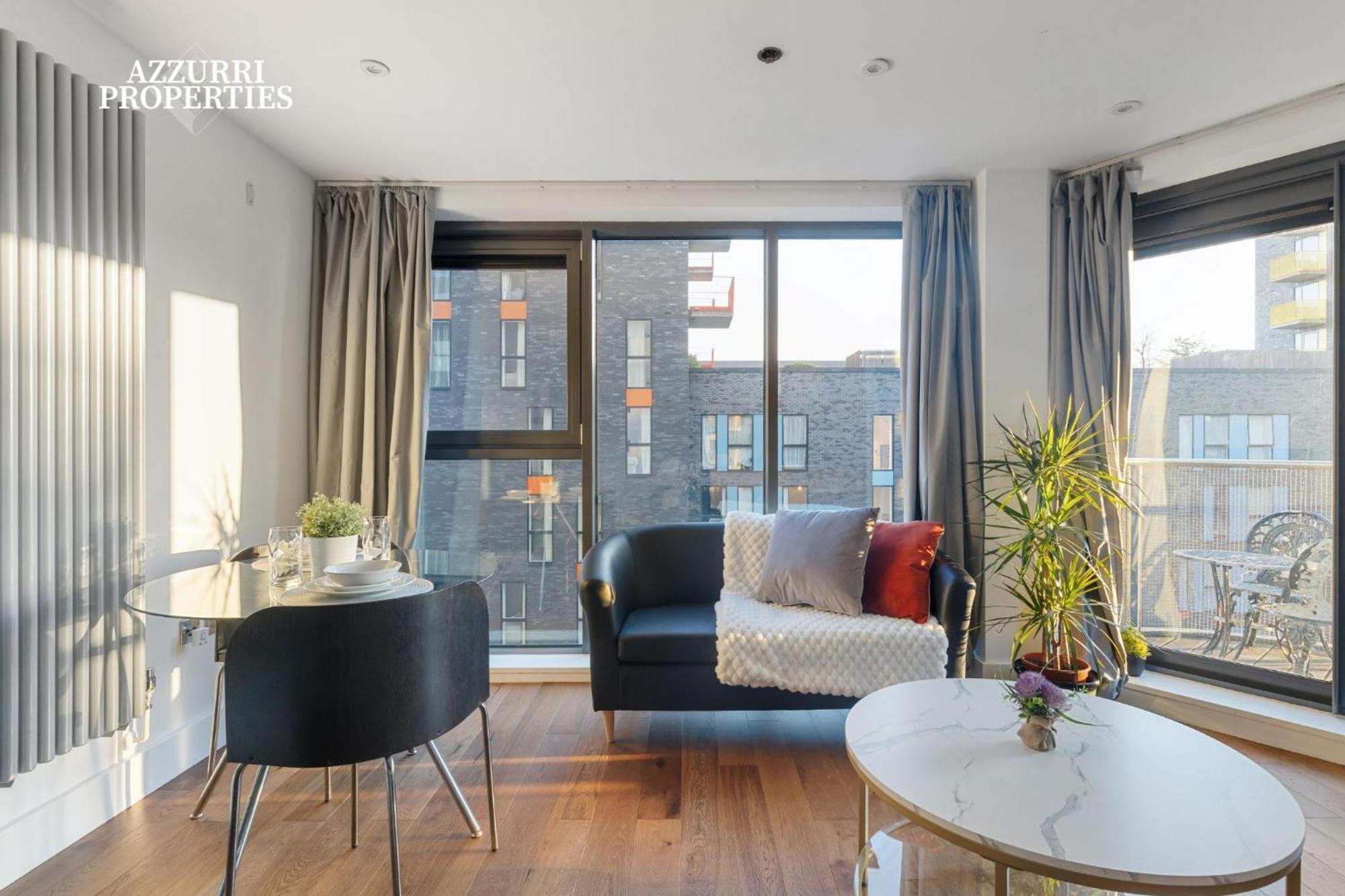 2 Bed Only Five Minutes Walk From Crossharbour Appartamento Londra