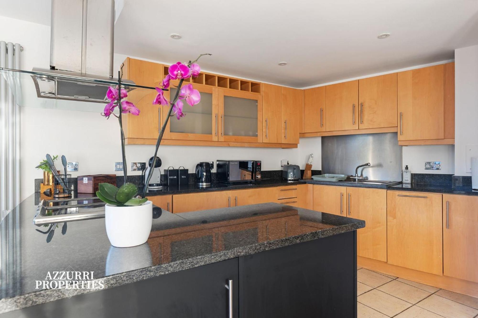 2 Bed Only Five Minutes Walk From Crossharbour Appartamento Londra