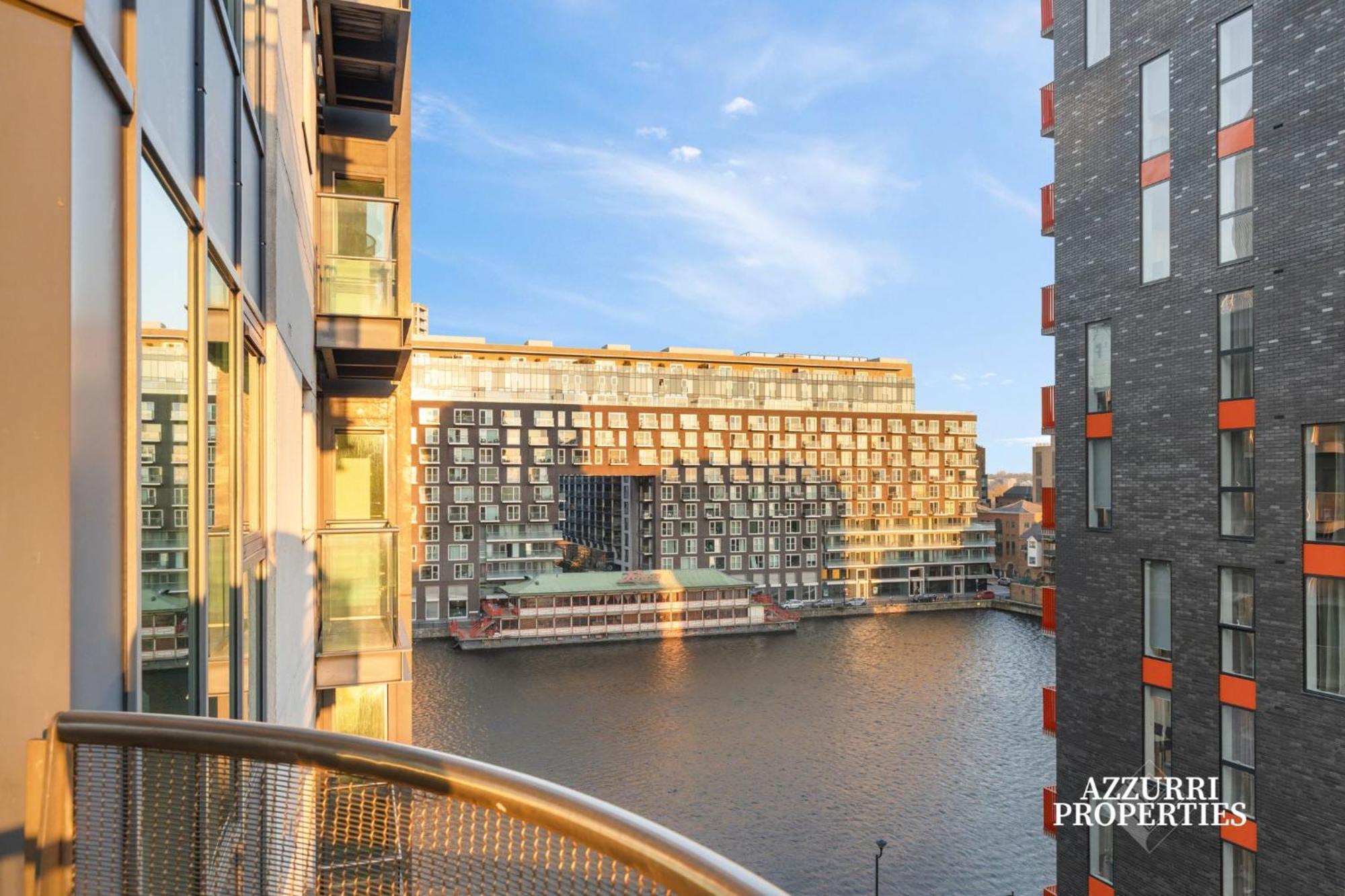 2 Bed Only Five Minutes Walk From Crossharbour Appartamento *